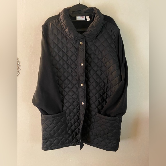 Gallery Jackets & Blazers - Black Quilted Front Sweater Jacket